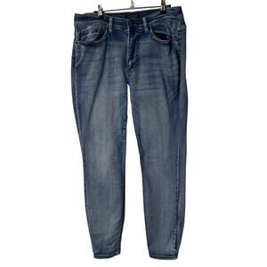 Judy Blue Women’s Skinny Fit Distressed Medium Wash Size 14W